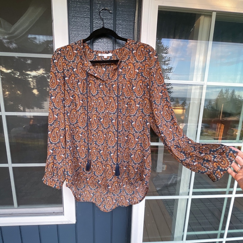 Floral paisley half button up blouse w/ tassels